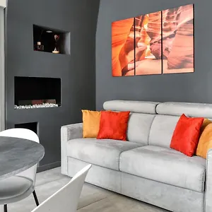 Ideal Rent - Farini 74 , Milano Italia